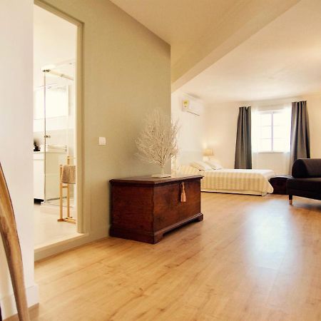 Lagos Suite Экстерьер фото