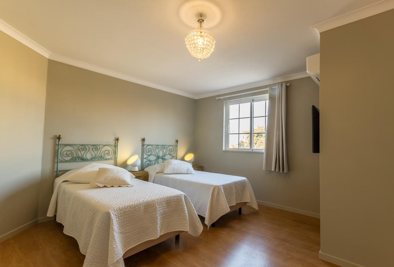 Lagos Suite Экстерьер фото