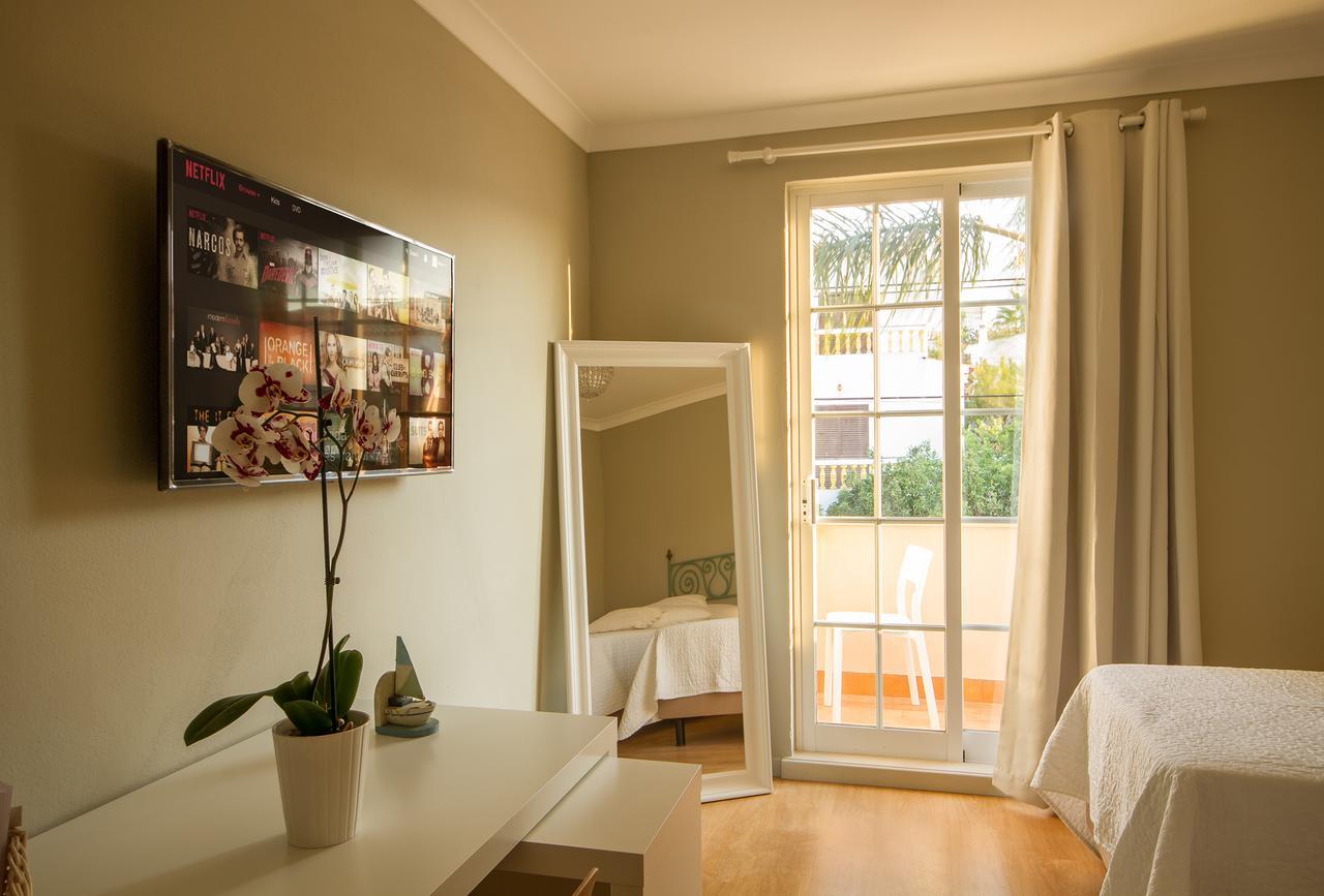 Lagos Suite Экстерьер фото