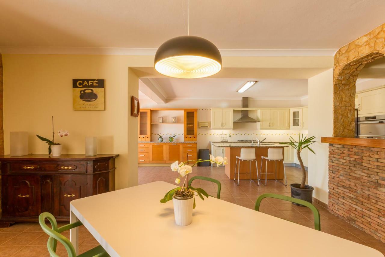 Lagos Suite Экстерьер фото